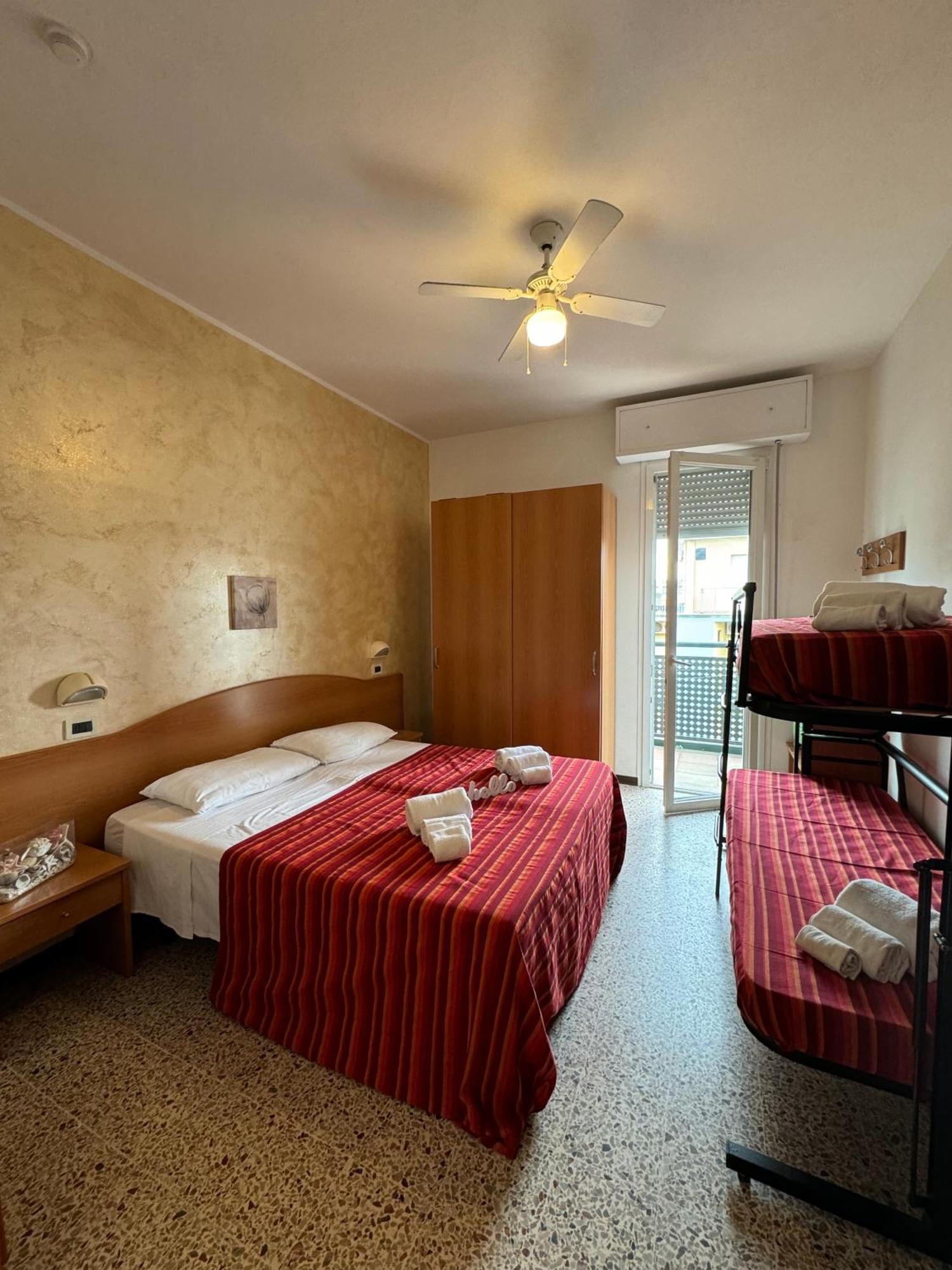 HOTEL CARUSO RIMINI 3 Italia da 64 HOTELMIX